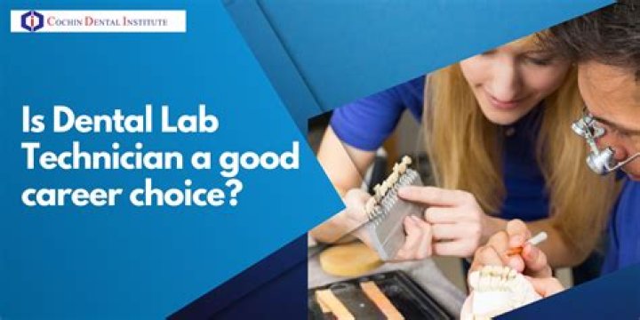How much does a dental lab tech make an hour?