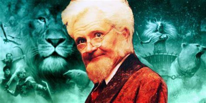 How old is Polly digory?
