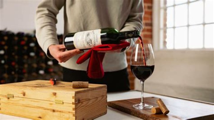 What kind of wine do you use for Gluhwein?